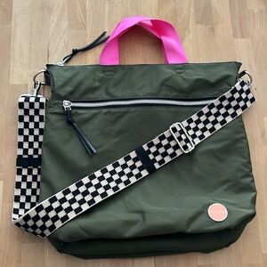 ShortyLOVE Wonder large crossbody bag with extra Boardwalk strap!